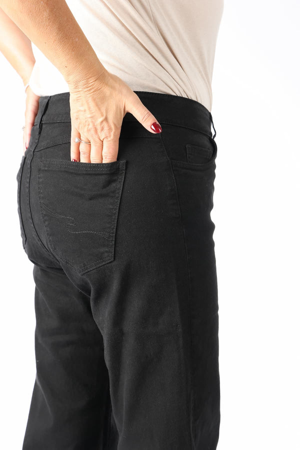 Bevy Mory Black oz capsule
