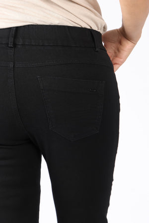 Bevy Novel Black jeans oz capsule