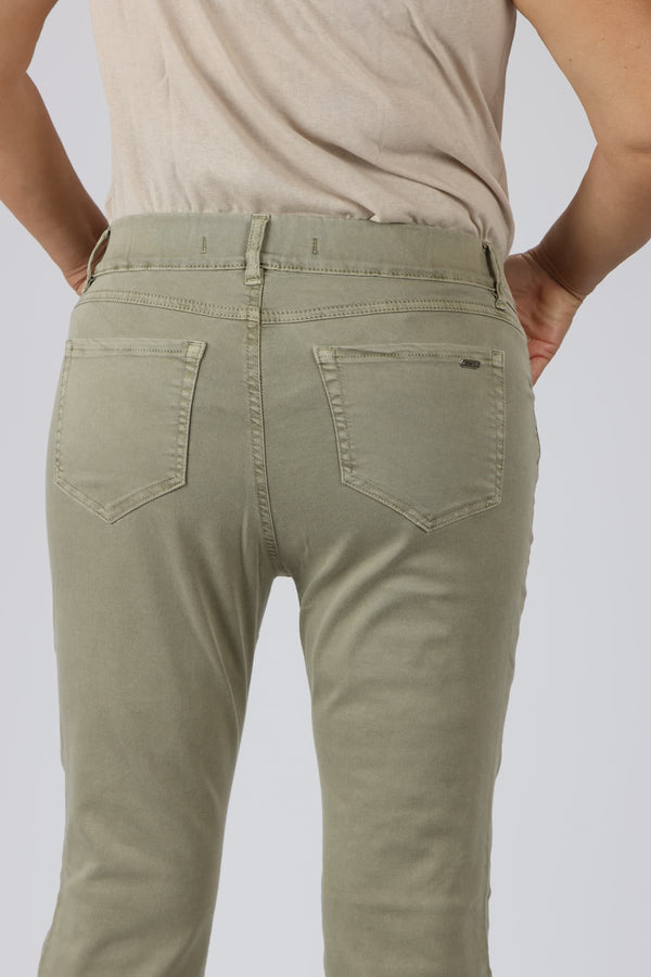 Bevy Nogga ירוק זית jeans oz capsule