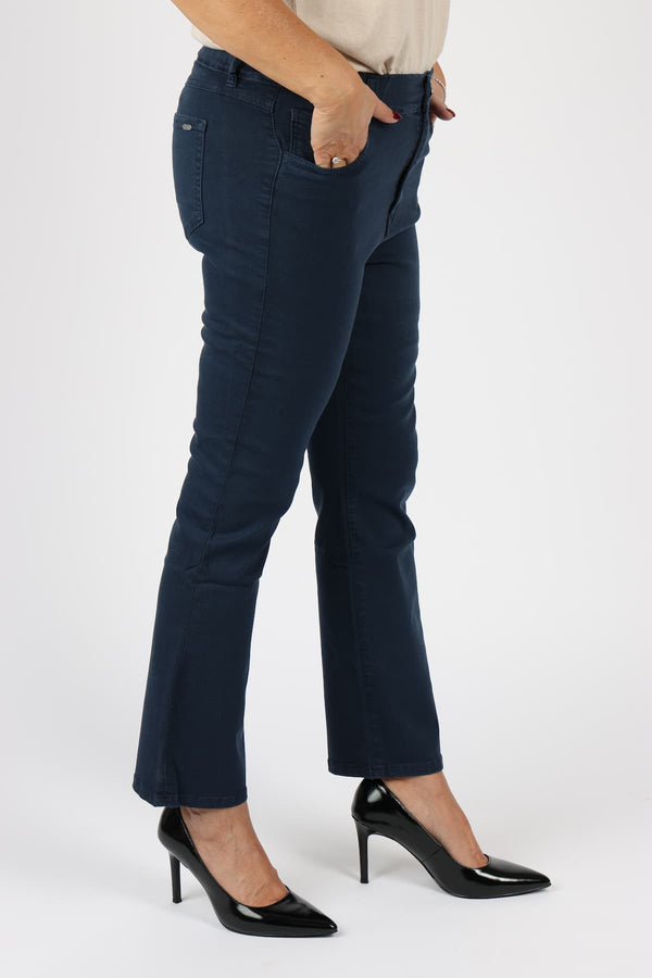 Bevy Nogga Navy jeans oz capsule