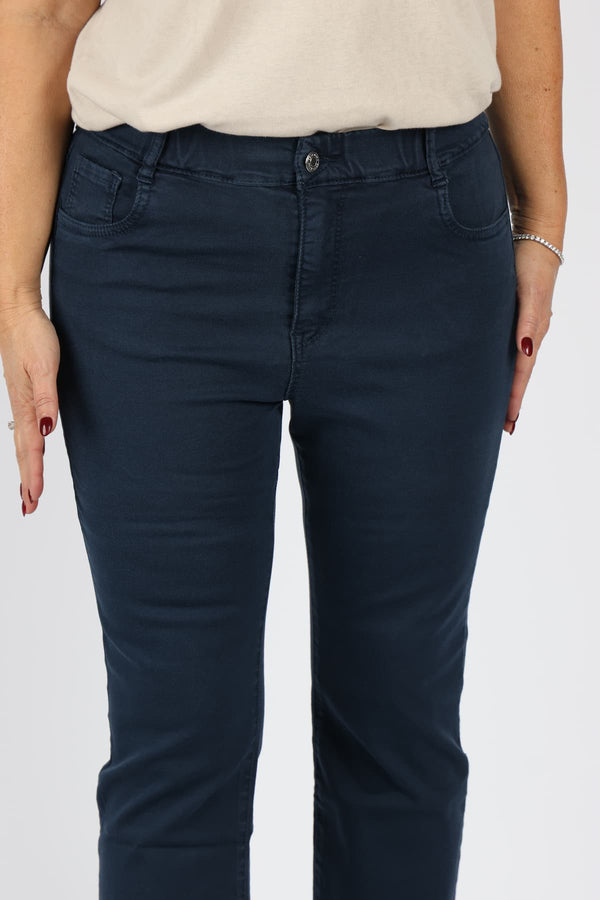 Bevy Nogga Navy jeans oz capsule