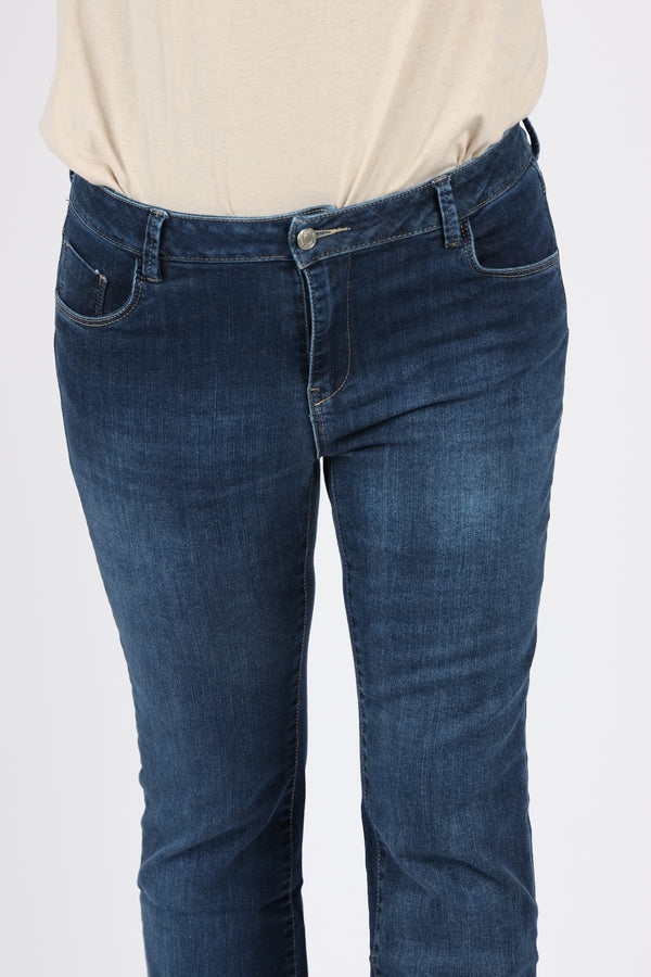 Bevy Hella 682 jeans oz capsule