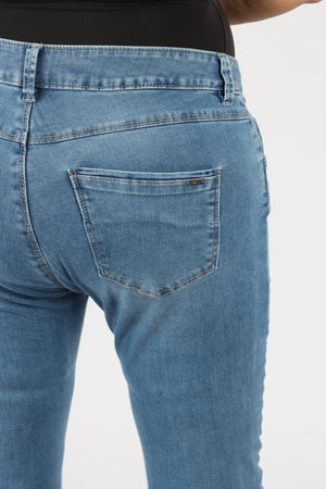 Bevy Hella 682 jeans oz capsule