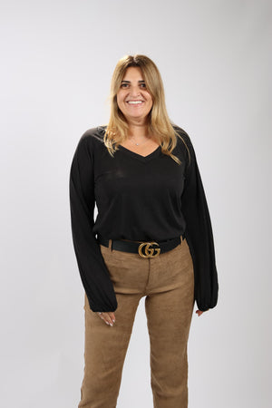 חולצת Hella לנשים עם שרוול גומי ונפח טבעי