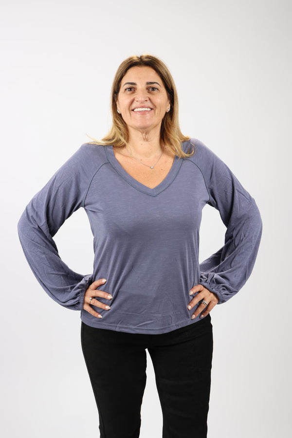 חולצת Hella לנשים עם שרוול גומי ונפח טבעי