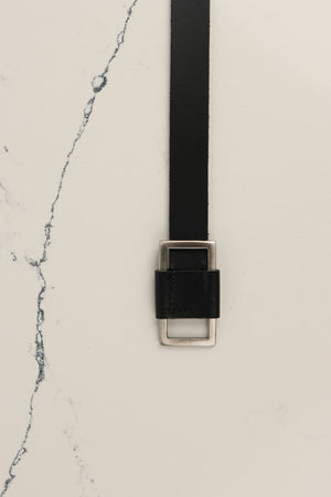 אבזם חצי עטוף