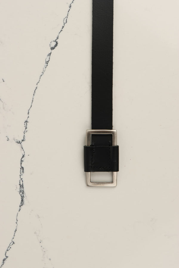 אבזם חצי עטוף